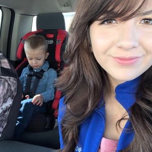 Meet your Posher, Dina